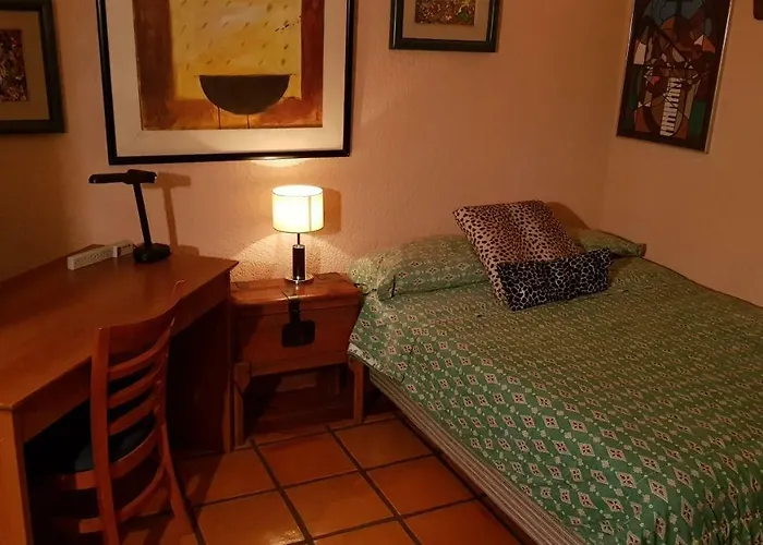 Guest house 36b Calle General Fco. Molinos Del Campo