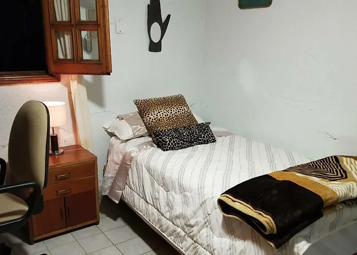 36b Calle General Fco. Molinos Del Campo