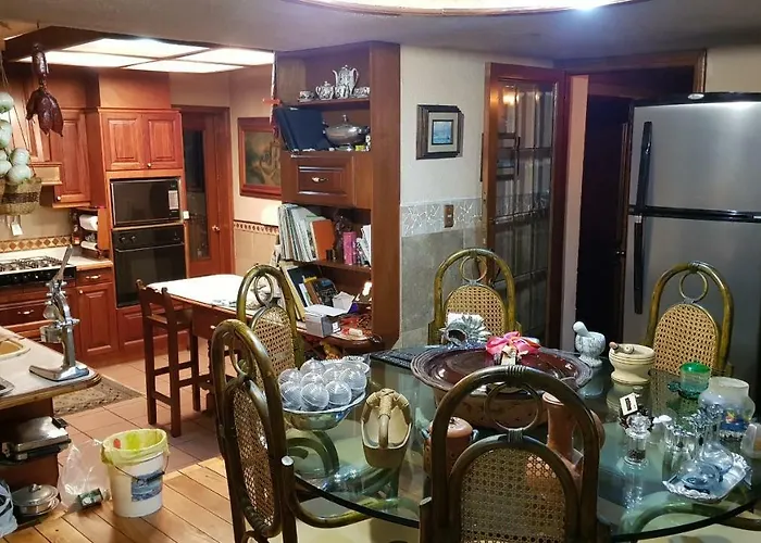 Guest house 36b Calle General Fco. Molinos Del Campo